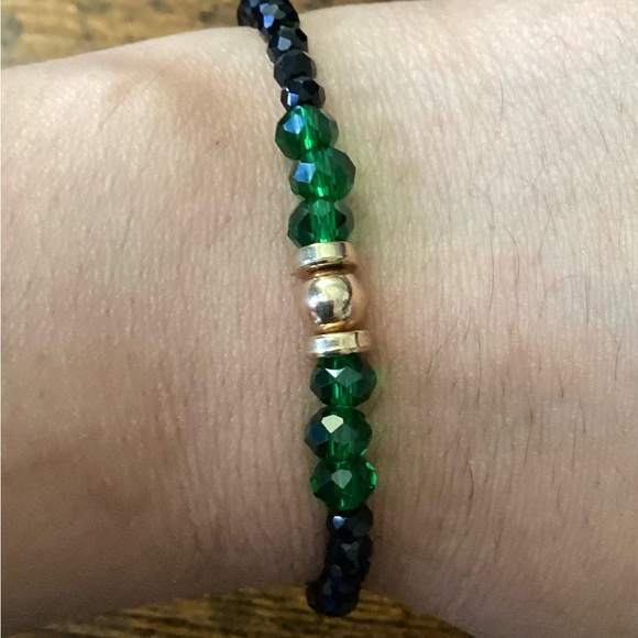 Bracelets - Picture 14 of 15